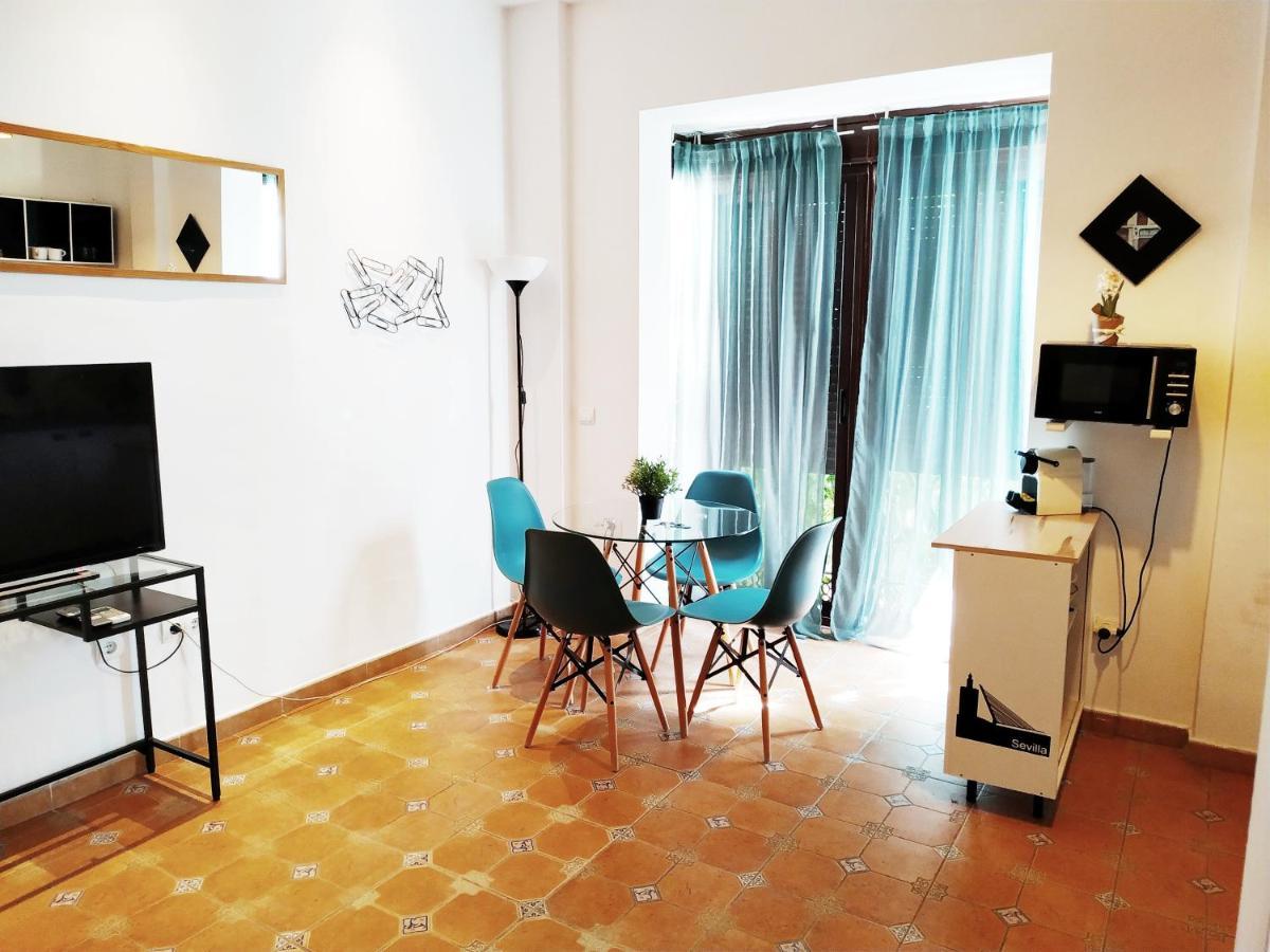 Style Apartment El Patio Triana Севиля Екстериор снимка